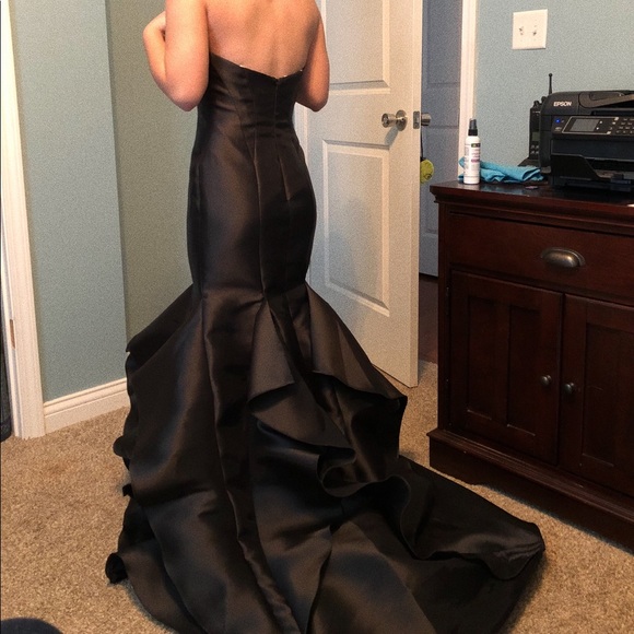 Black Prom Dress!! - Picture 2 of 2